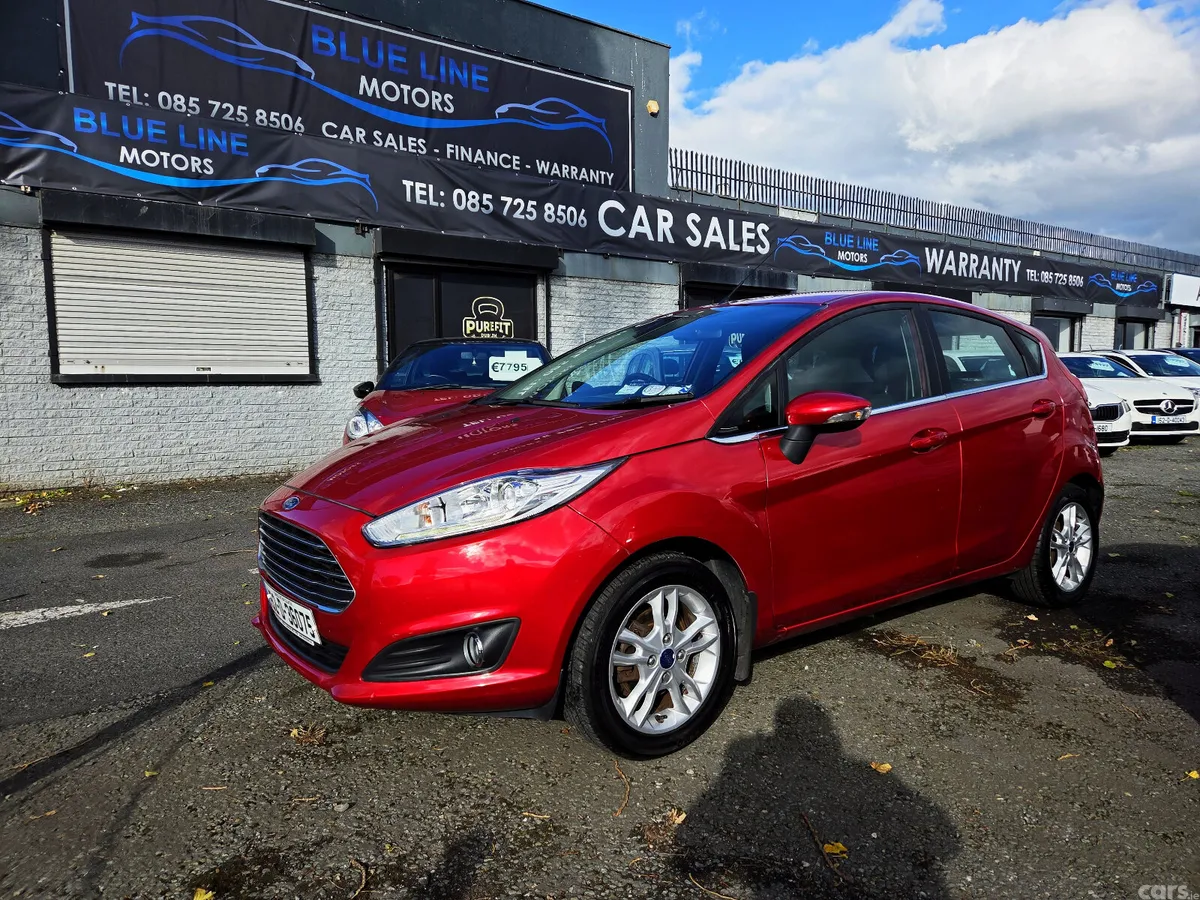 Ford Fiesta Hatchback, Petrol, 2015, Red