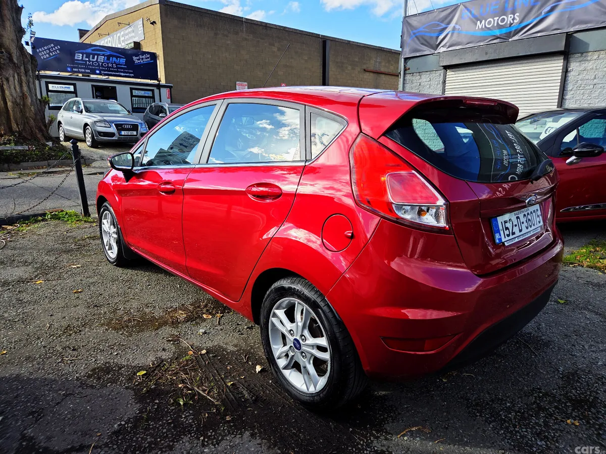 Ford Fiesta Hatchback, Petrol, 2015, Red