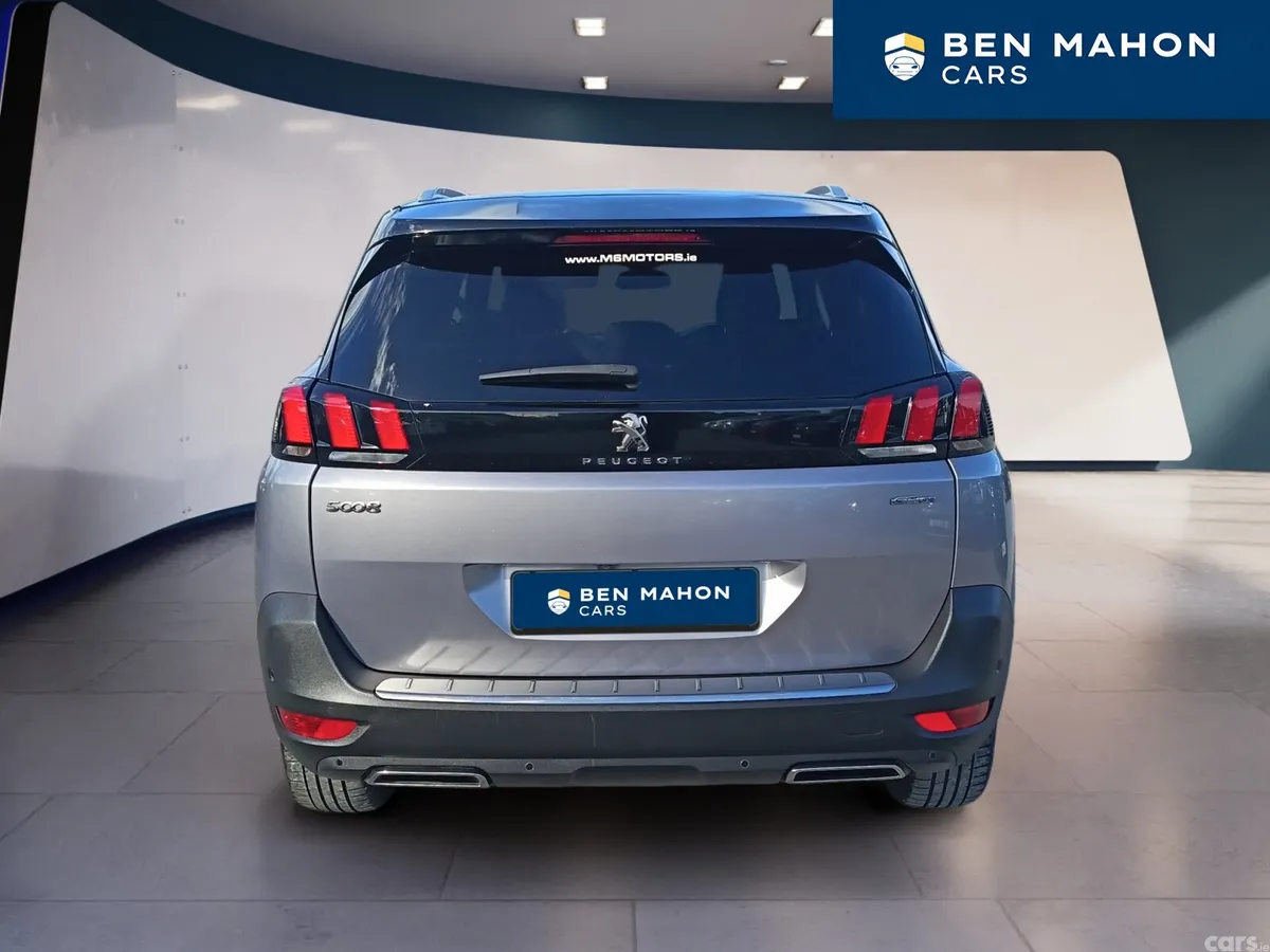 Peugeot 5008 MPV, Diesel, 2018, Grey