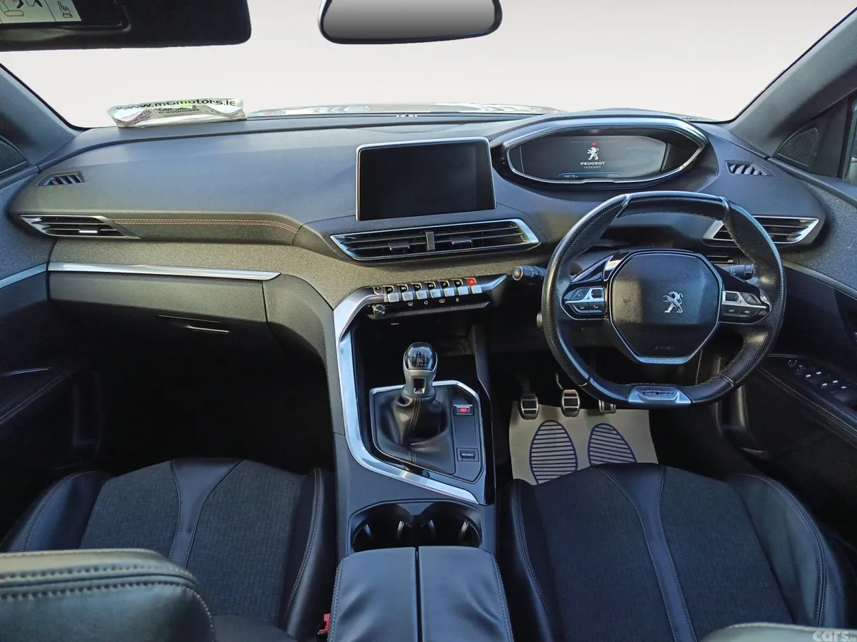 Peugeot 5008 MPV, Diesel, 2018, Grey