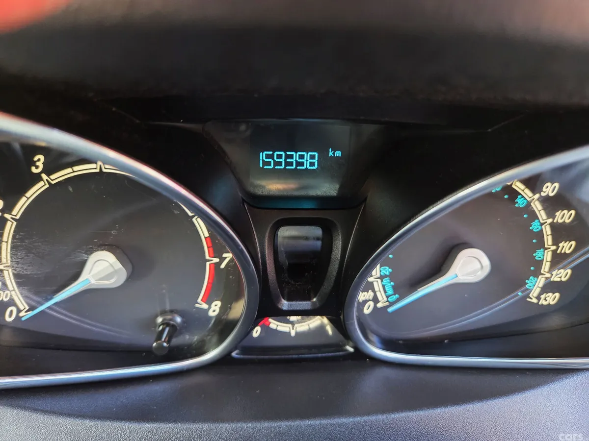 Ford Fiesta Hatchback, Petrol, 2015, Red