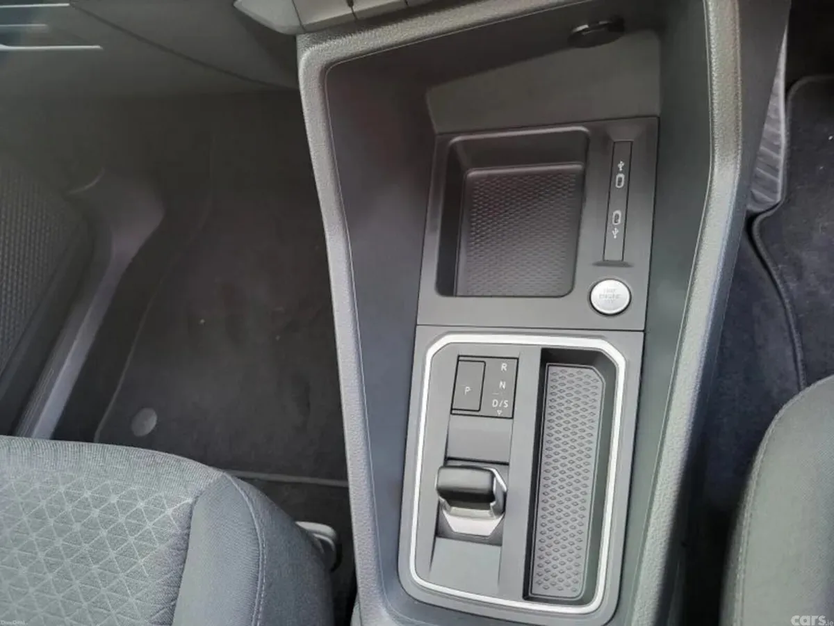 Ford Tourneo Connect MPV, Diesel, 2026, Blue