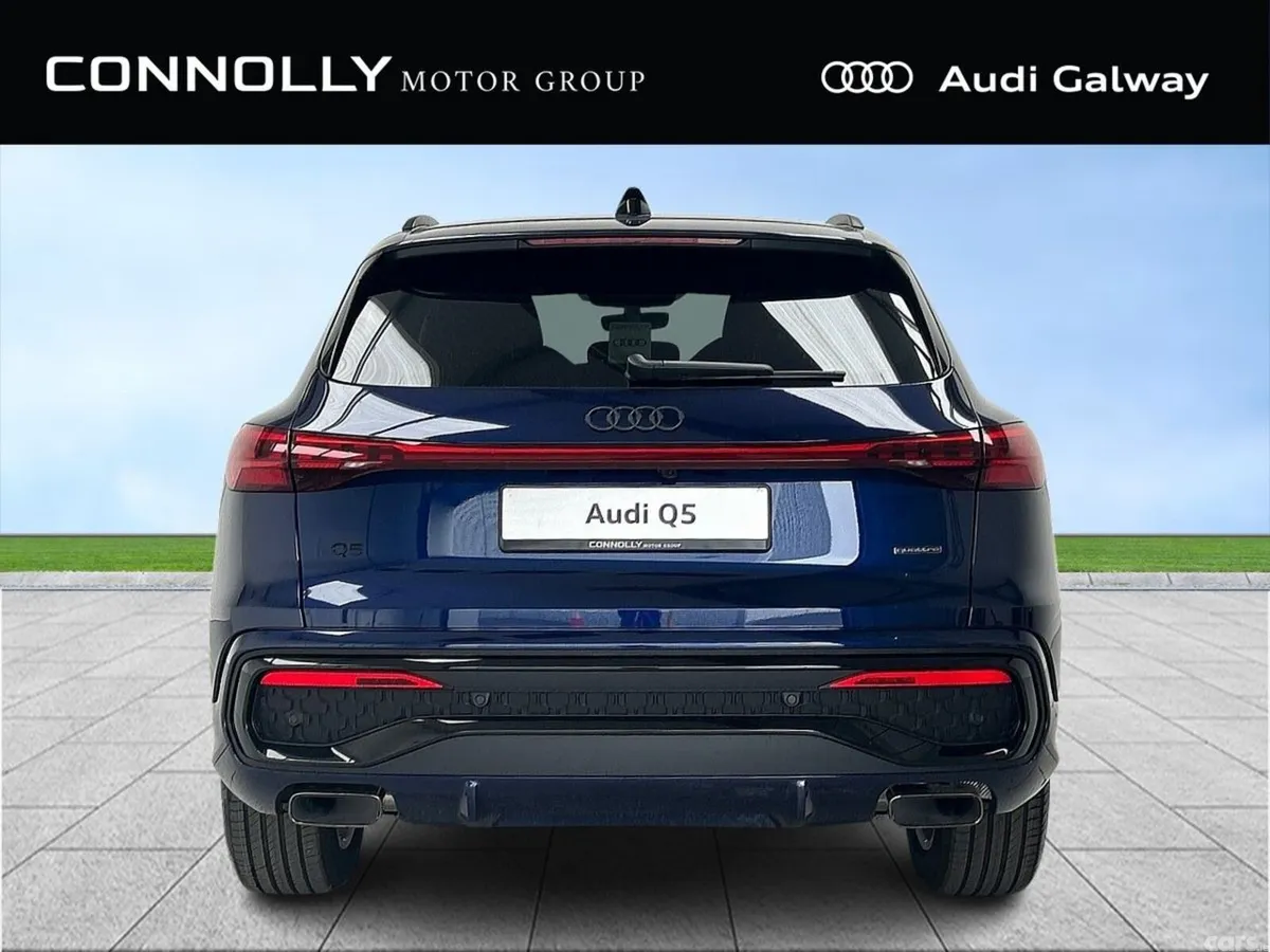 Audi Q5 SUV, Petrol Plug-in Hybrid, 2027, Blue