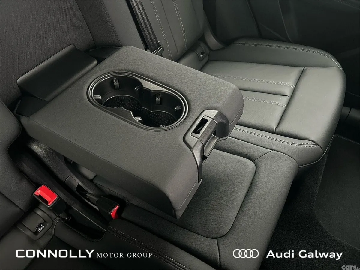 Audi Q5 SUV, Petrol Plug-in Hybrid, 2027, Blue