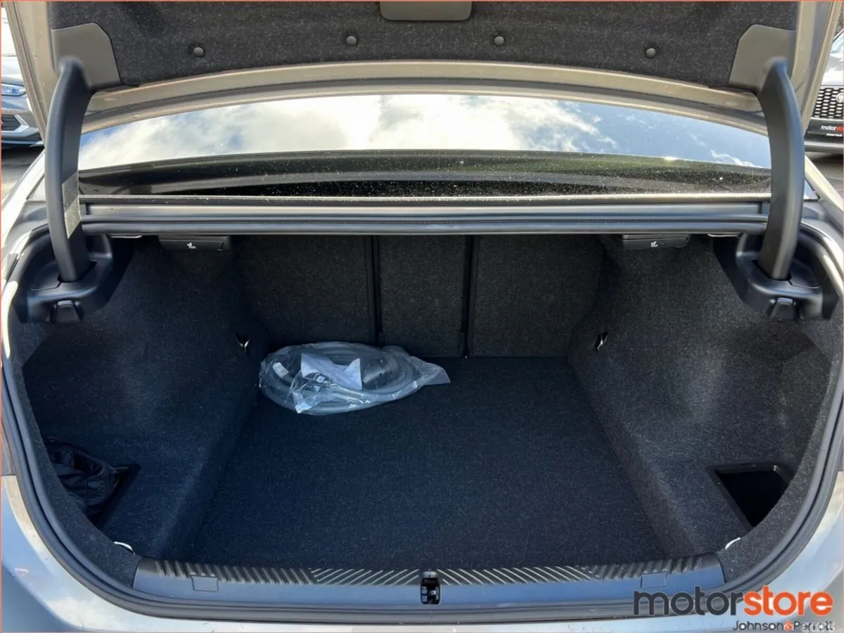 BMW 5-Series Saloon, Petrol Plug-in Hybrid, 2024, Grey