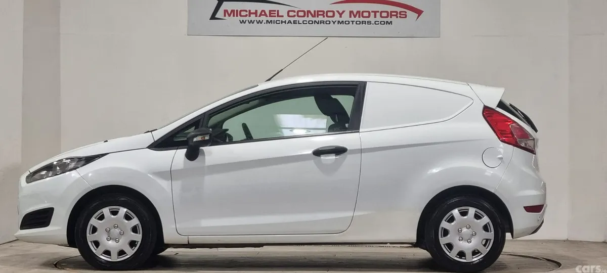 Ford Fiesta MPV, Diesel, 2015, White