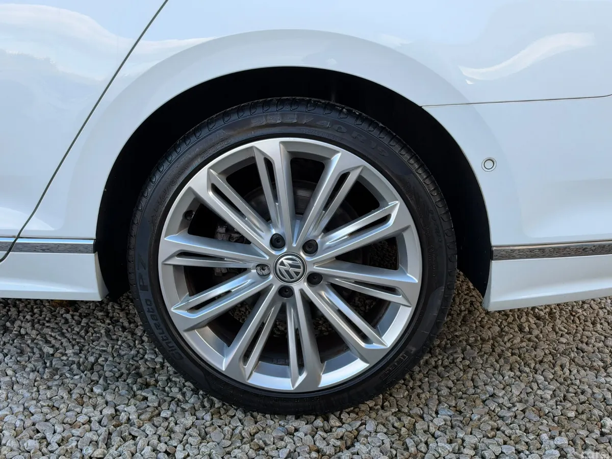 Volkswagen Passat Saloon, Petrol, 2018, White