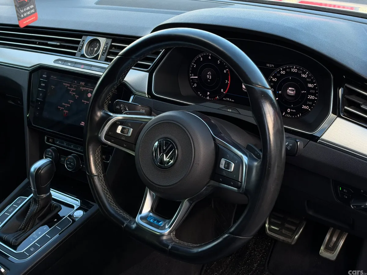 Volkswagen Passat Saloon, Petrol, 2018, White