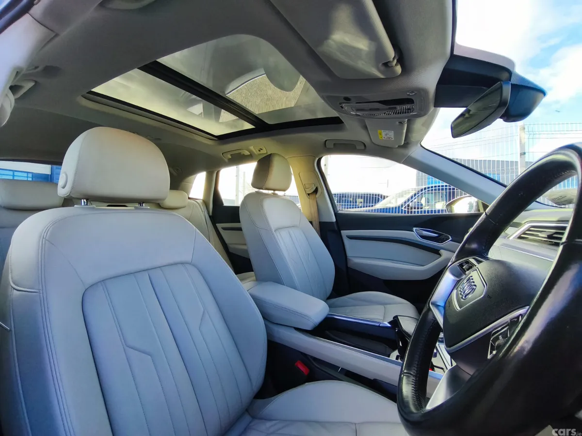Audi e-tron SUV, Electric, 2020, Blue