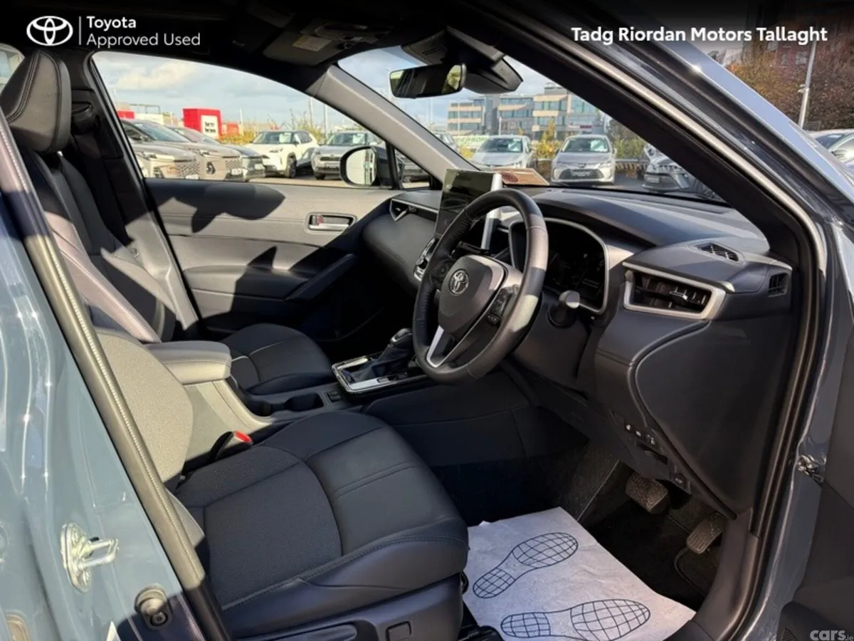 Toyota Corolla Cross Hatchback, Petrol Hybrid, 2026, Grey