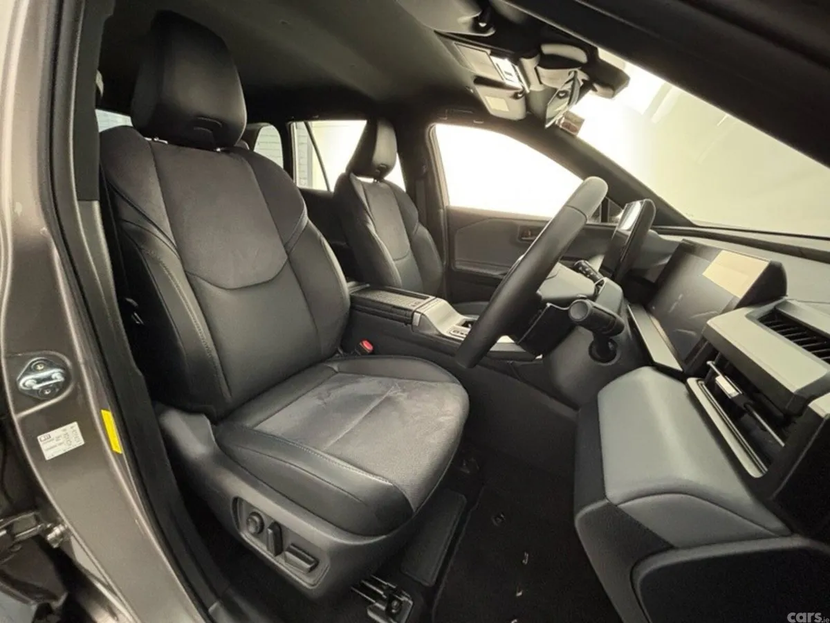 Toyota RAV4 SUV, Petrol Plug-in Hybrid, 2027, 
