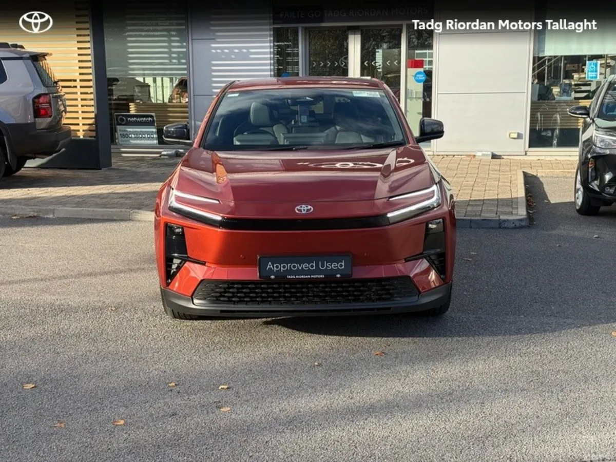 Toyota C-HR Estate, Electric, 2026, Brown