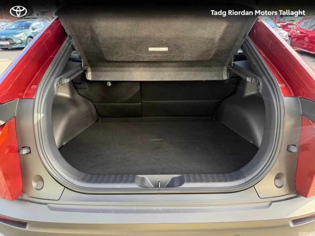 Toyota C-HR Estate, Electric, 2026, Brown