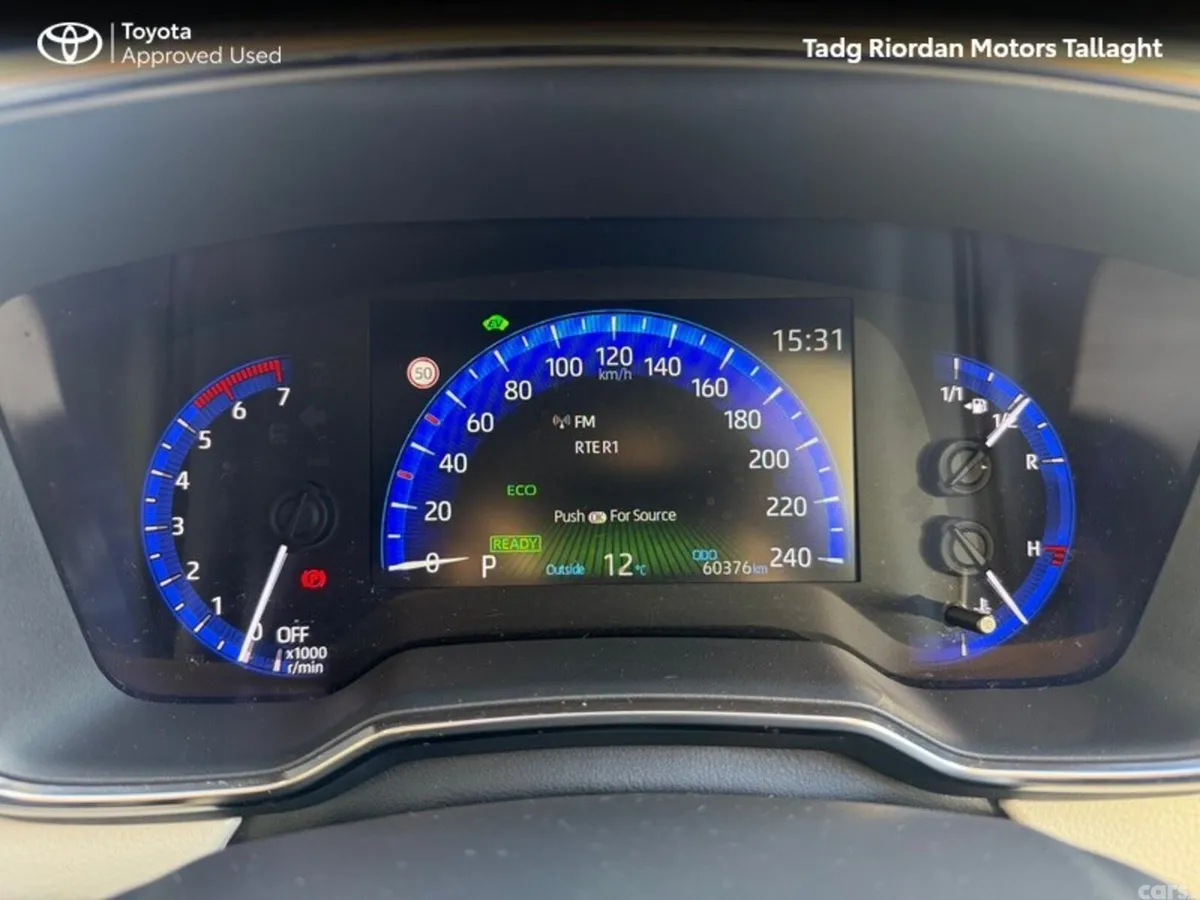 Toyota Corolla Saloon, Petrol Hybrid, 2022, Grey