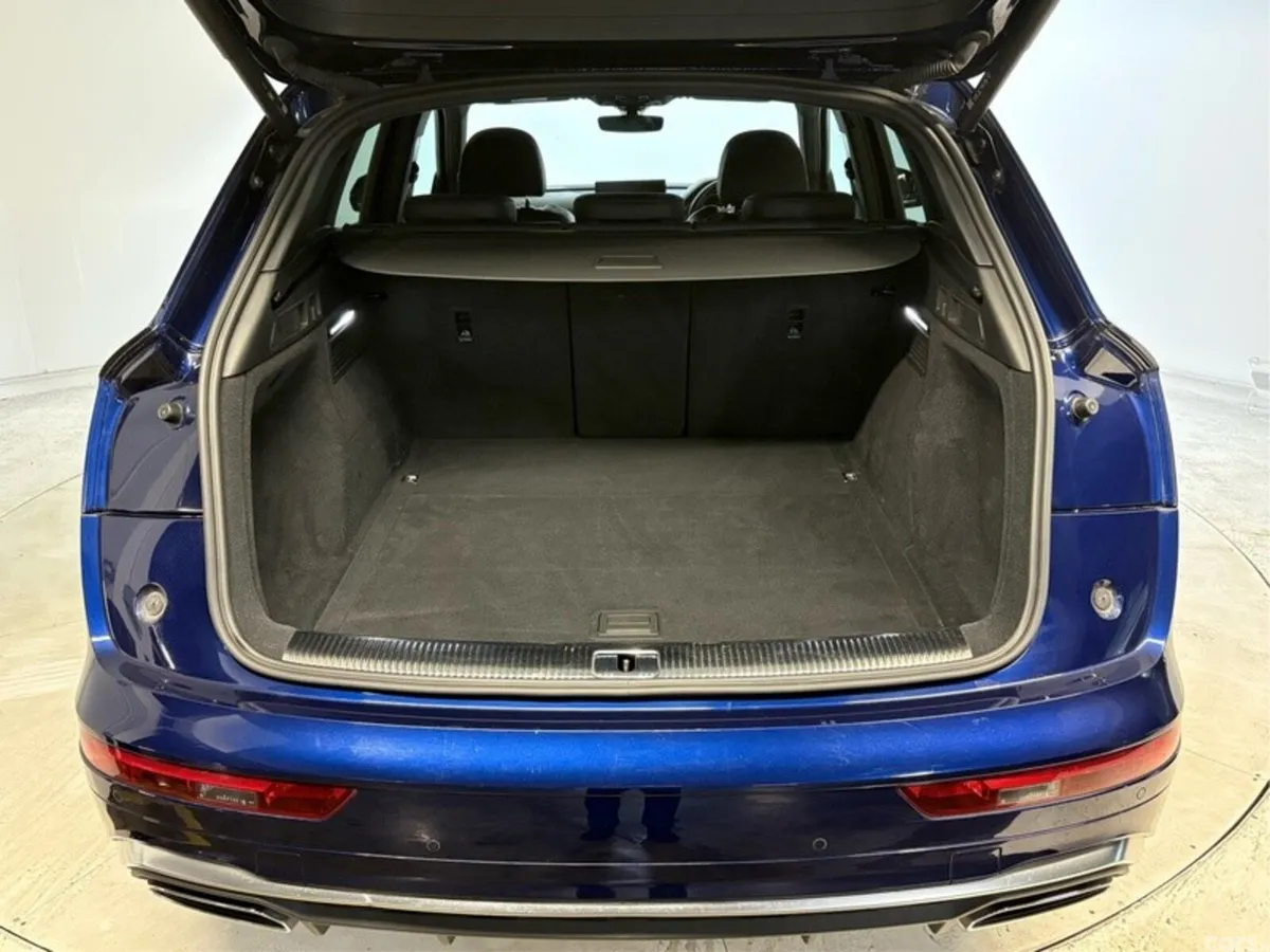 Audi Q5 SUV, Diesel, 2023, Blue