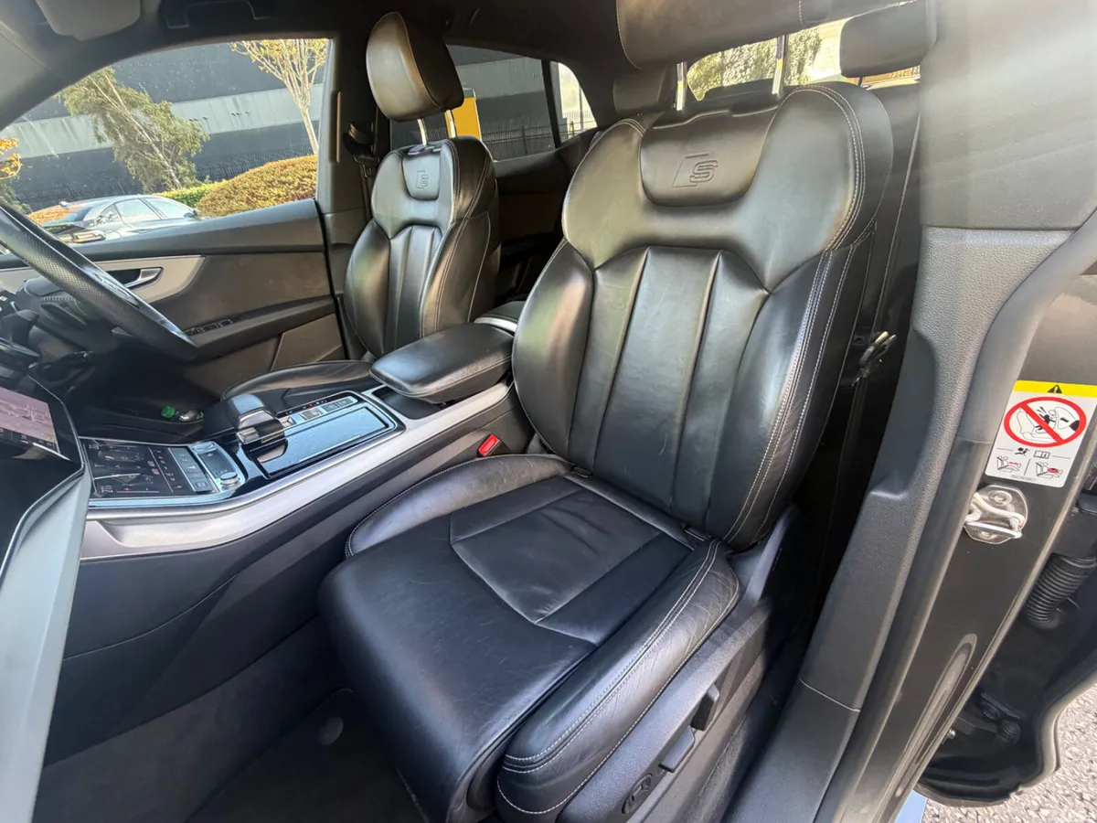 Audi Q8 Hatchback, Diesel, 2019, Grey