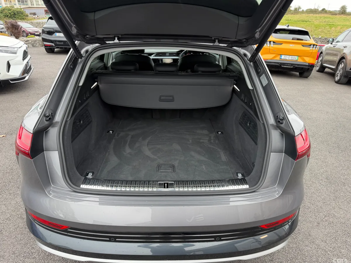 Audi e-tron Estate, Electric, 2021, Grey
