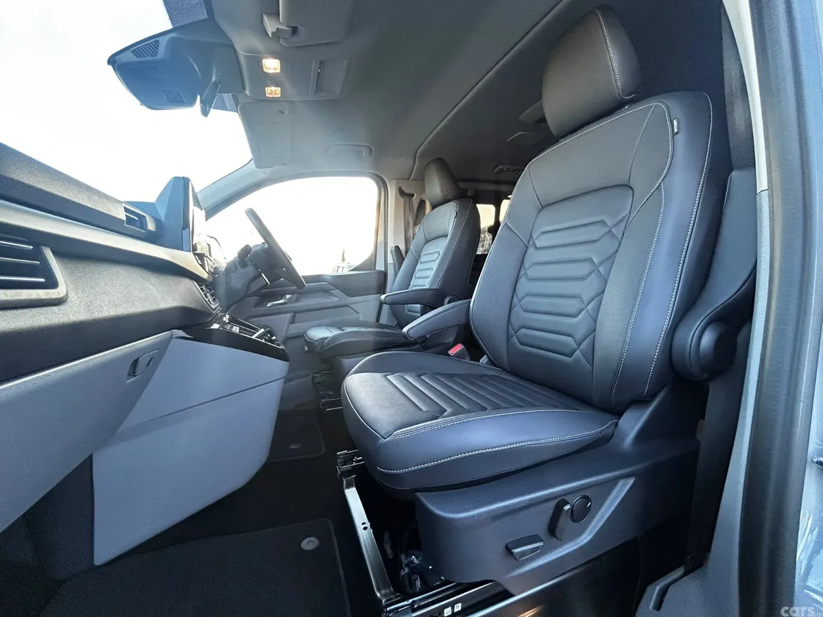 Ford Tourneo Custom MPV, Petrol Hybrid, 2027, Grey