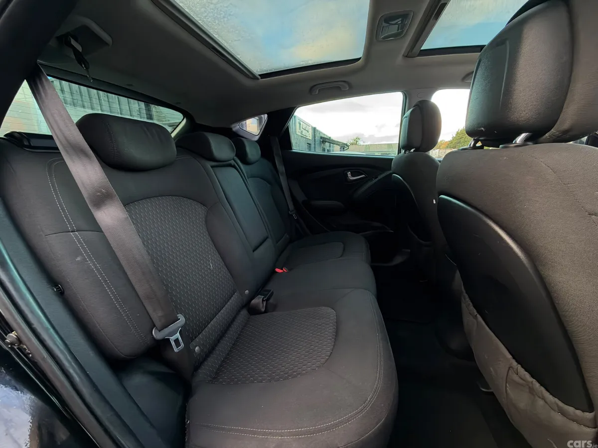 Hyundai ix35 SUV, Diesel, 2012, Black