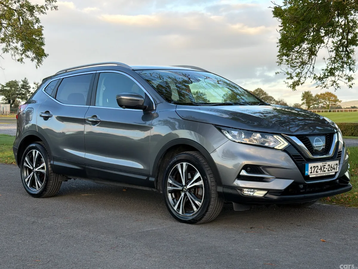 Nissan Qashqai SUV, Diesel, 2017, Grey