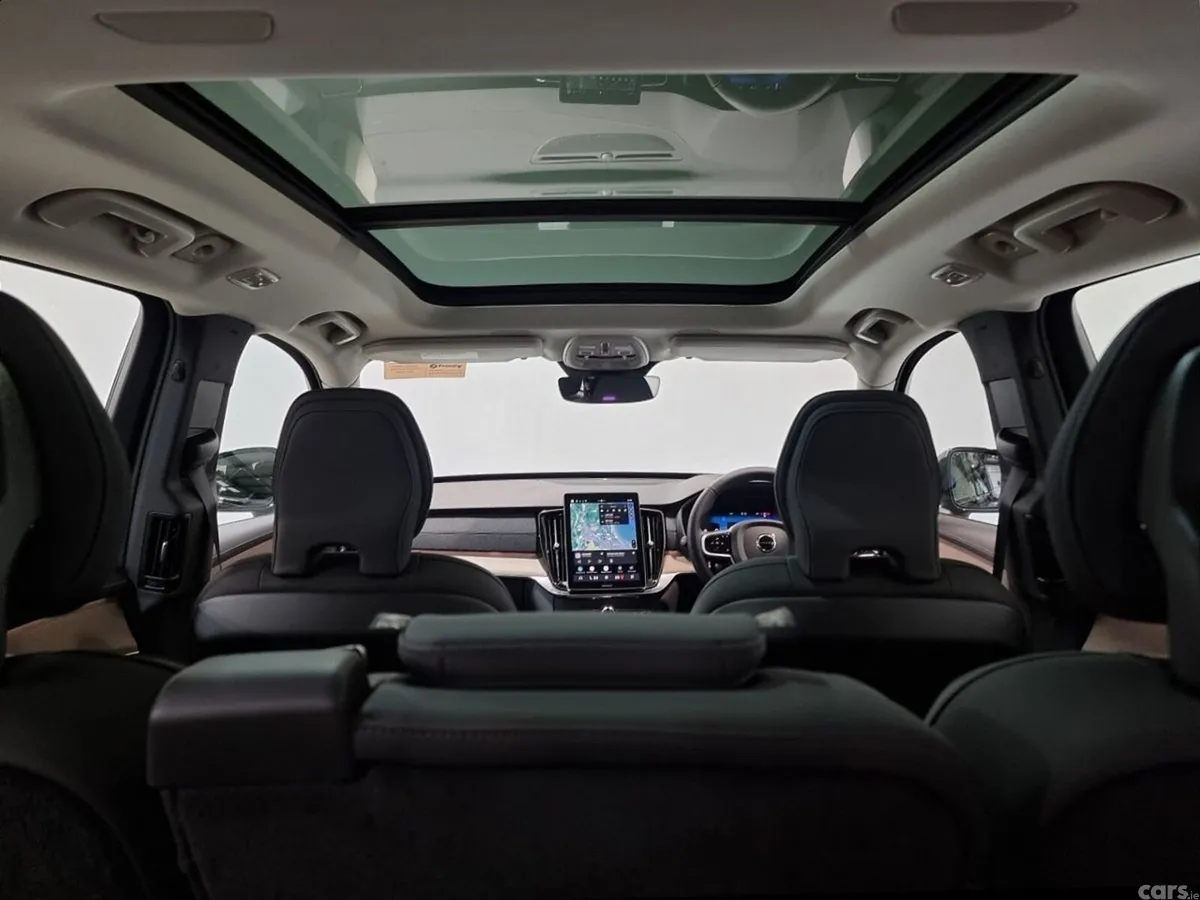 Volvo XC90 SUV, Petrol Hybrid, 2026, Black