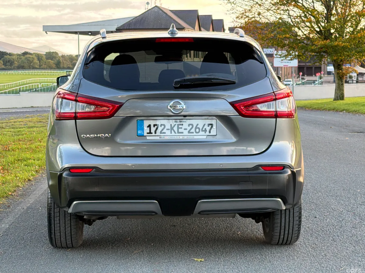Nissan Qashqai SUV, Diesel, 2017, Grey
