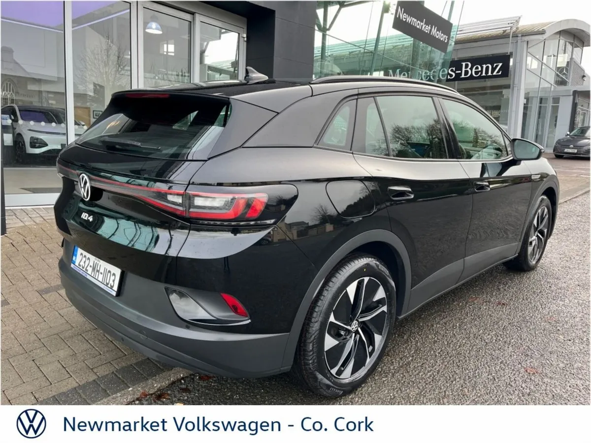Volkswagen ID.4 SUV, Electric, 2023, Black