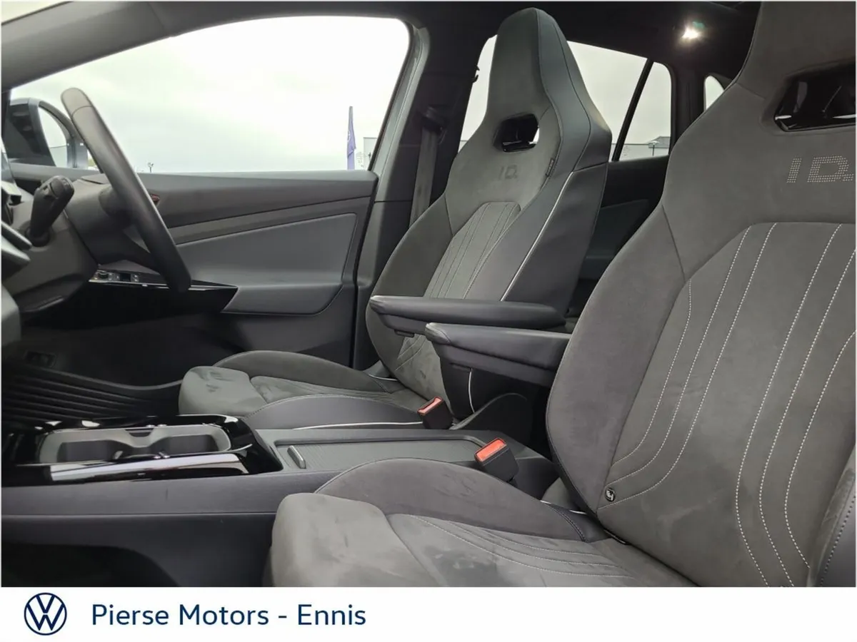 Volkswagen ID.4 SUV, Electric, 2026, Grey