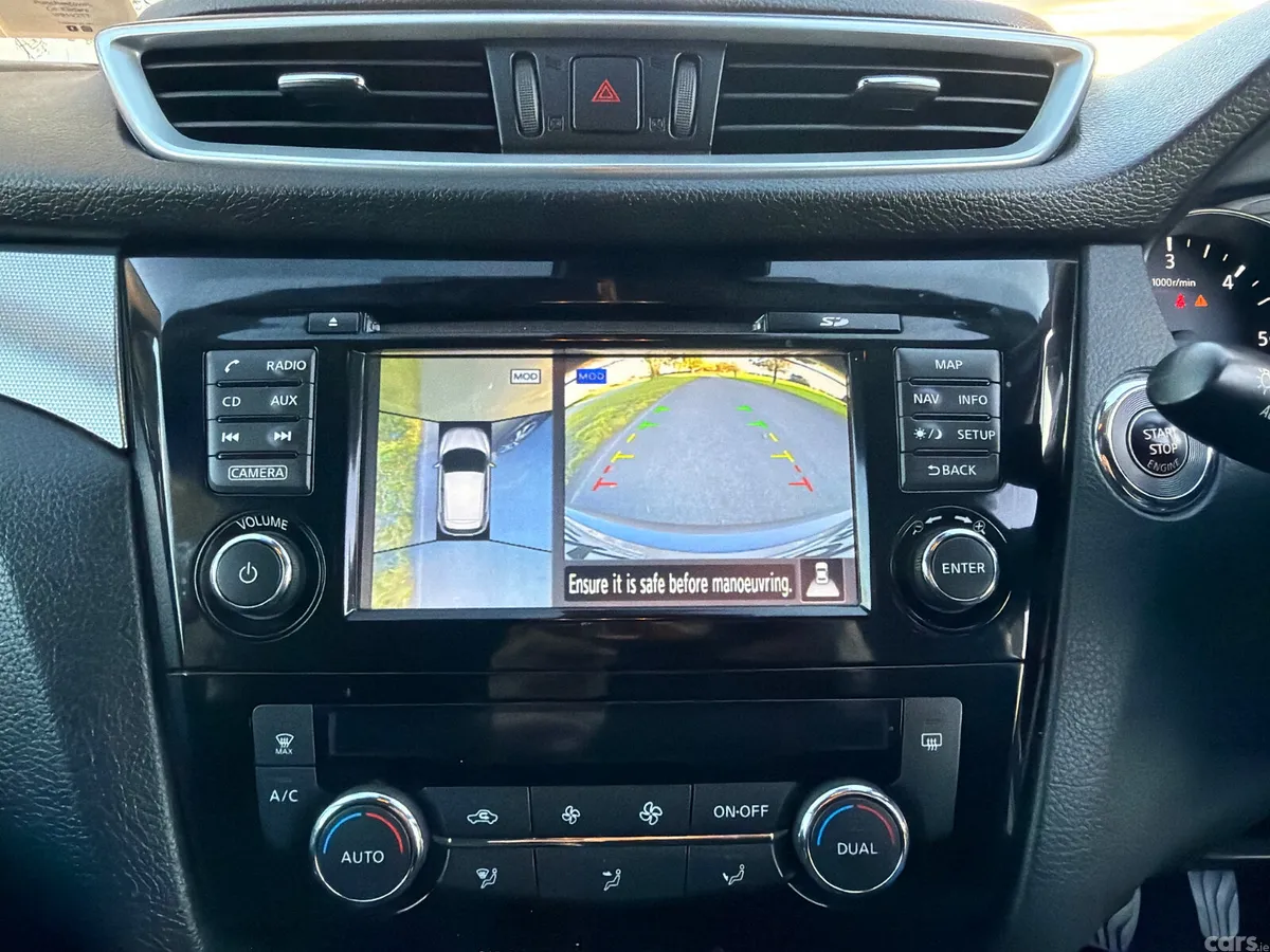Nissan Qashqai SUV, Diesel, 2017, Grey