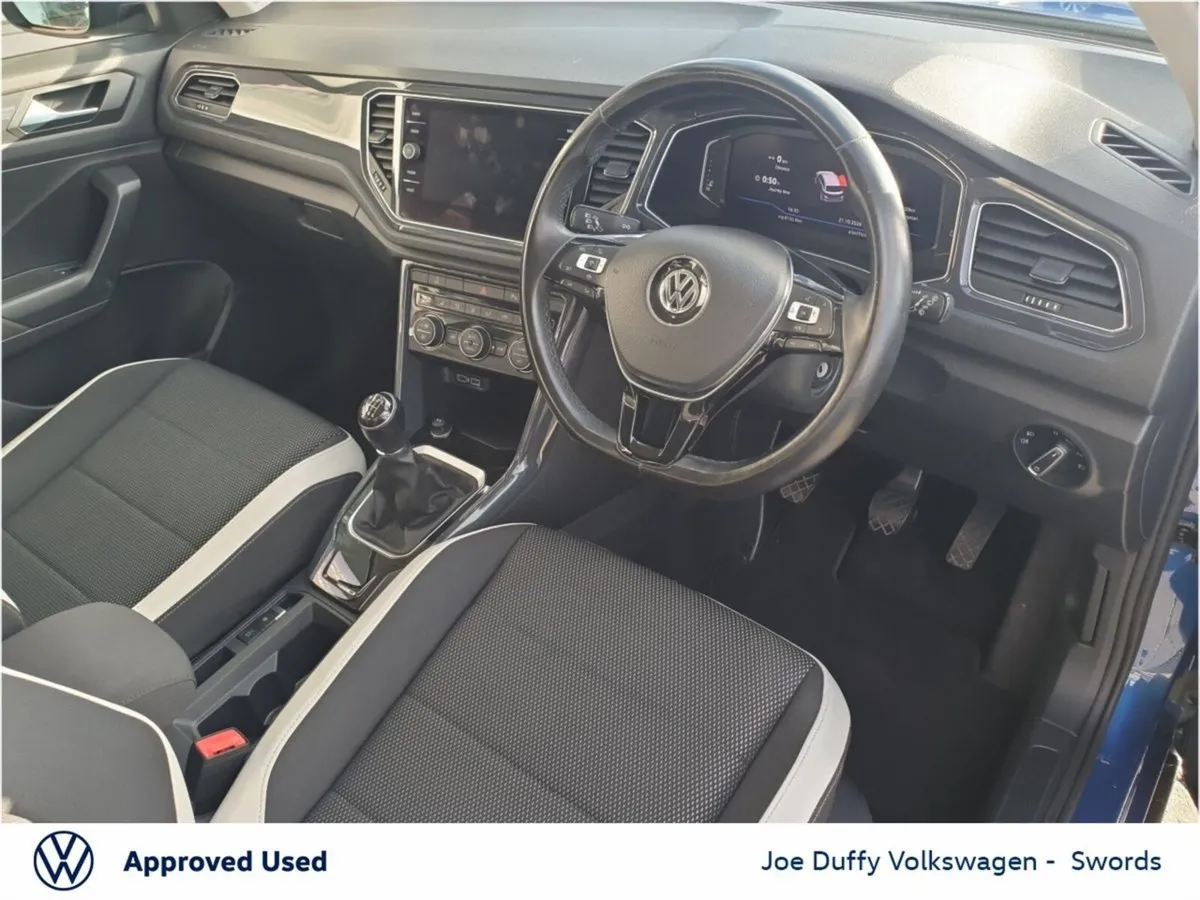 Volkswagen T-Roc SUV, Petrol, 2020, Blue