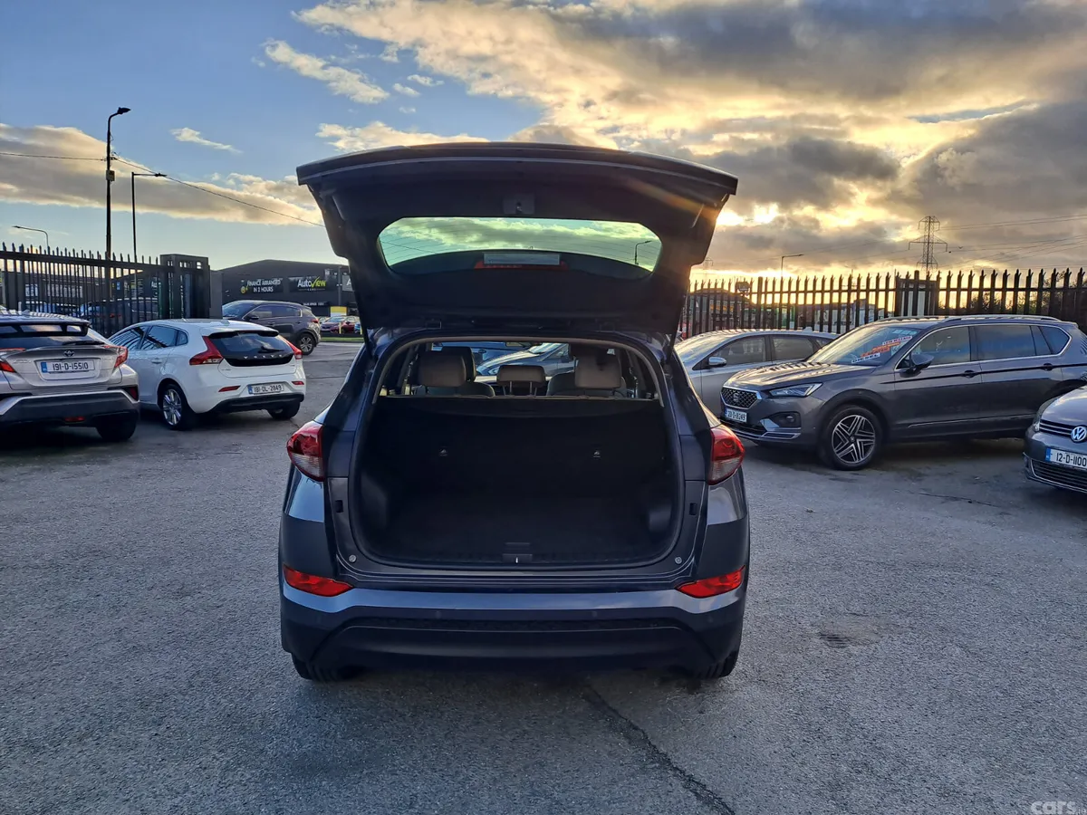 Hyundai Tucson SUV, Diesel, 2016, Grey