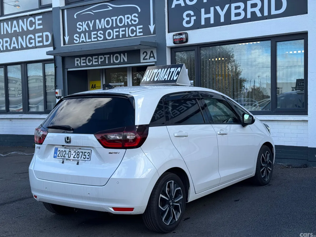 Honda Fit Hatchback, Petrol Hybrid, 2020, White