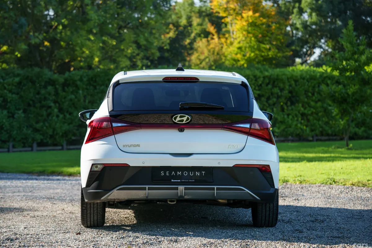 Hyundai i20 Hatchback, Petrol, 2026, White