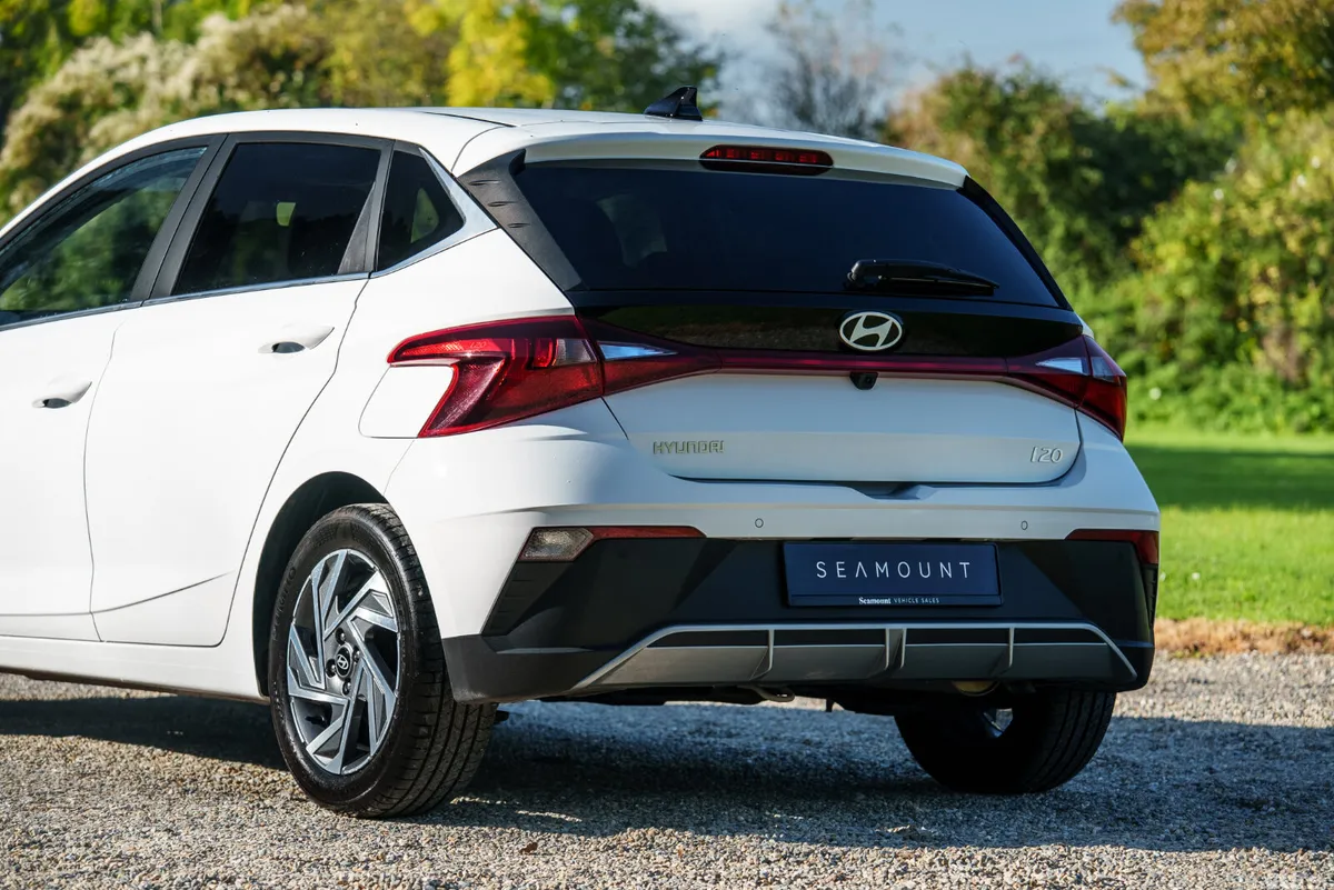 Hyundai i20 Hatchback, Petrol, 2026, White