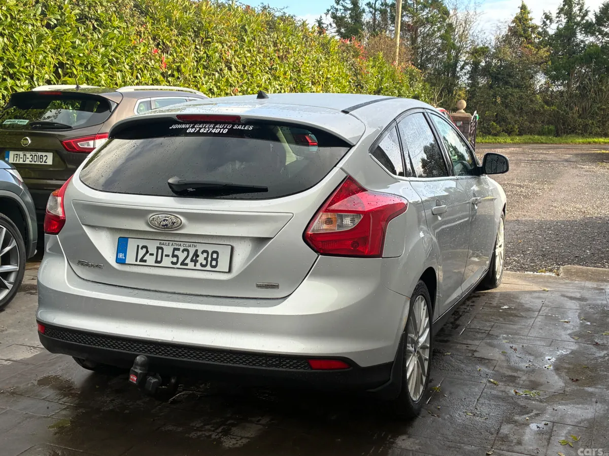 Ford Focus Hatchback, Diesel, 2012, Silver