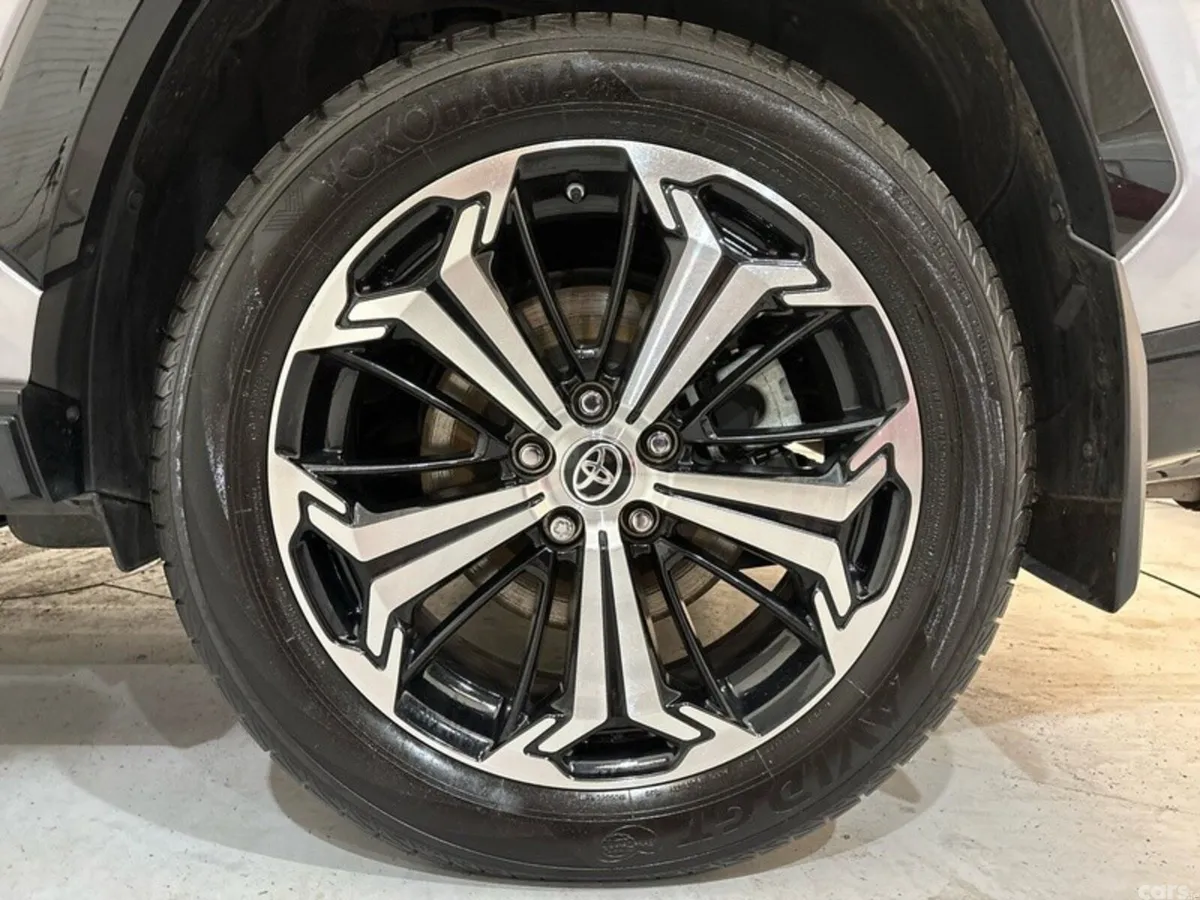 Toyota RAV4 SUV, Petrol Hybrid, 2023, Grey