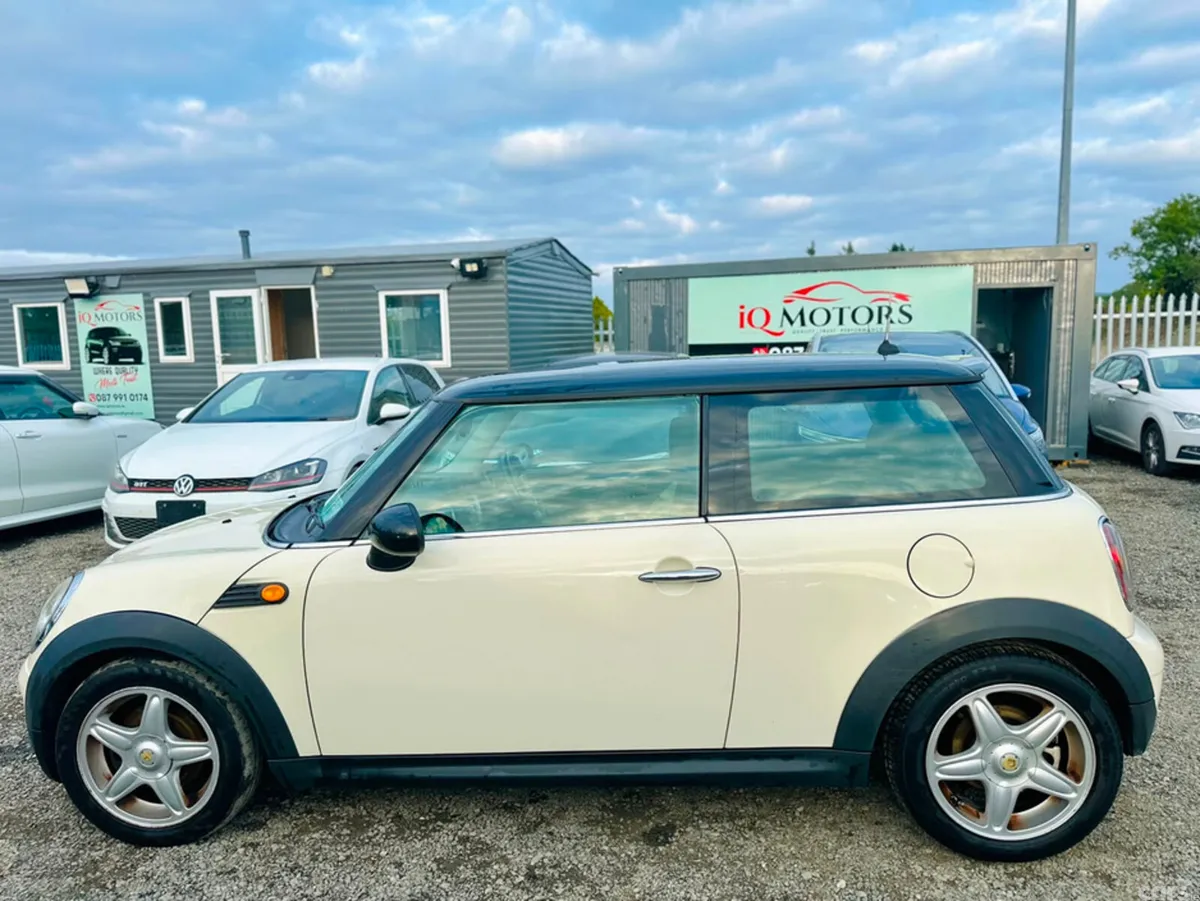 Mini Cooper Hatchback, Diesel, 2010, White
