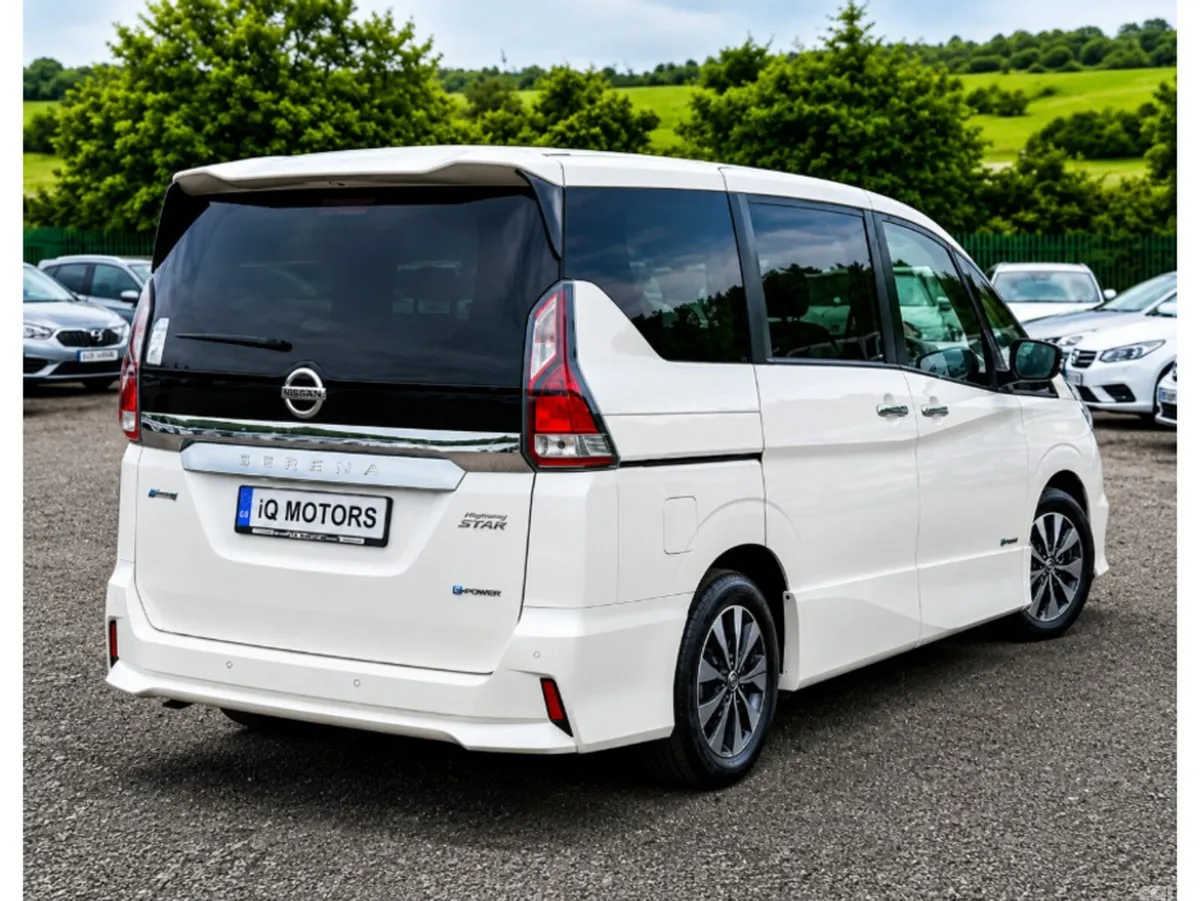 Nissan Serena MPV, Petrol Hybrid, 2016, White