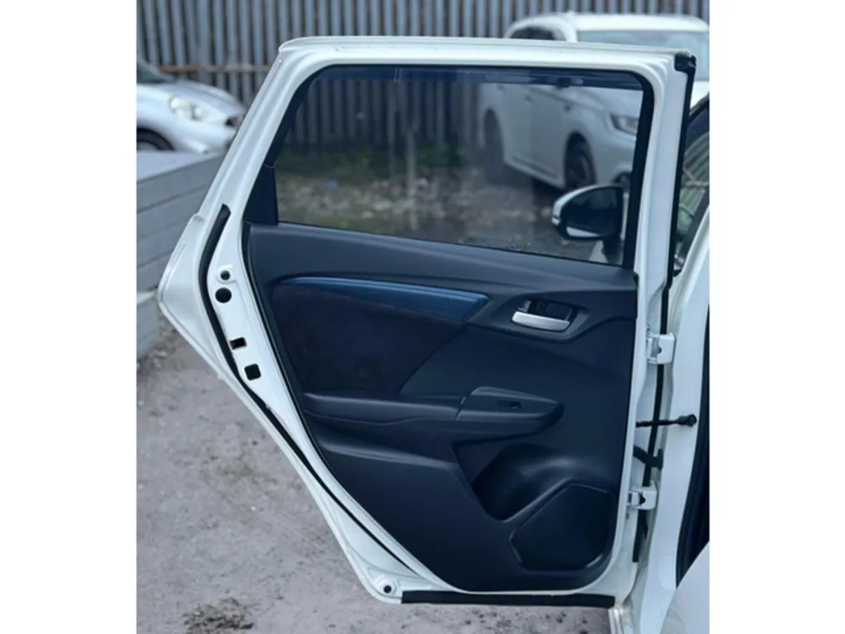 Honda Shuttle Hatchback, Petrol Hybrid, 2017, White