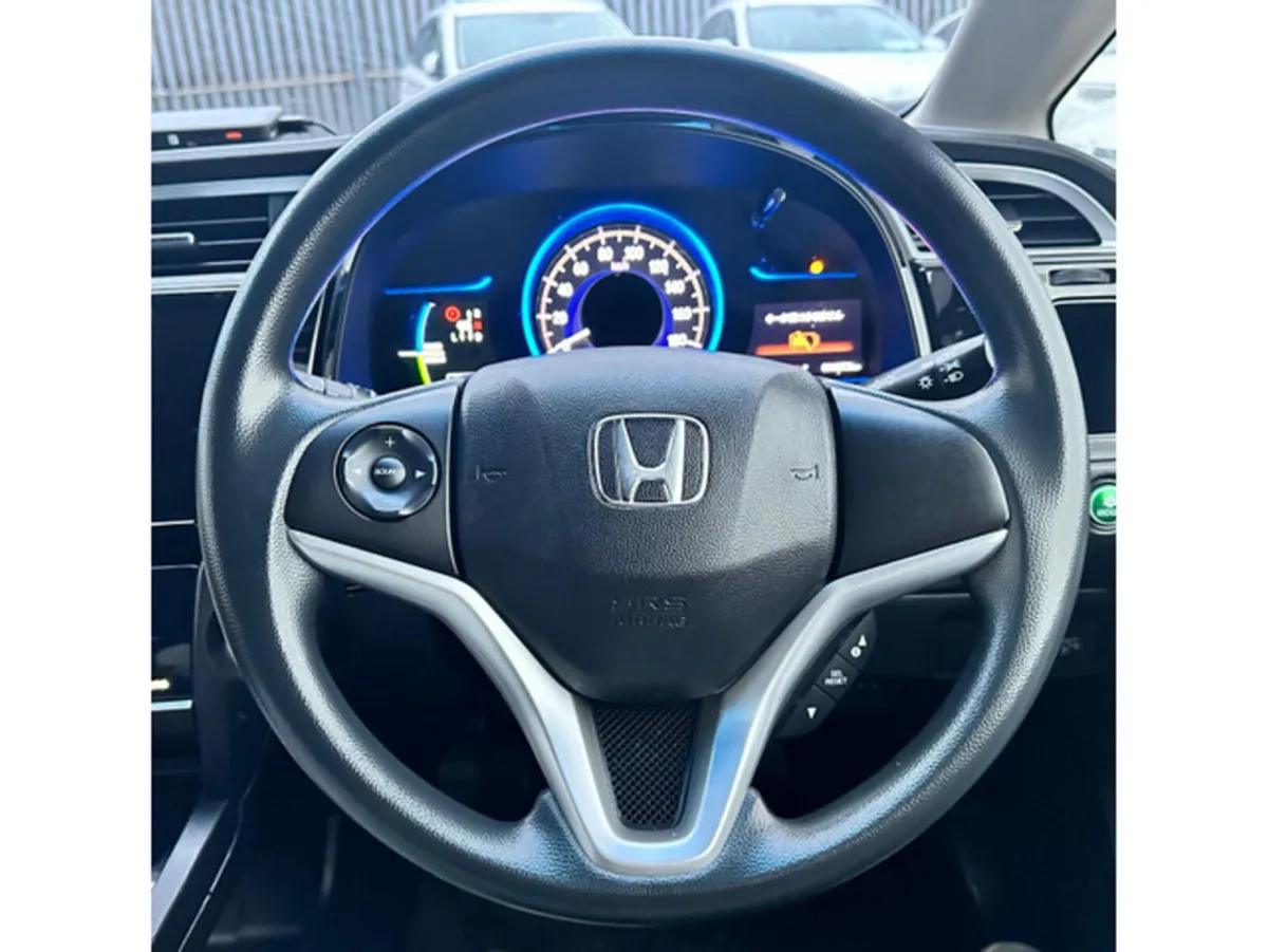 Honda Shuttle Hatchback, Petrol Hybrid, 2017, White