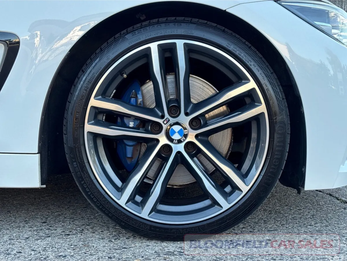 BMW 4-Series Coupe, Petrol, 2019, White