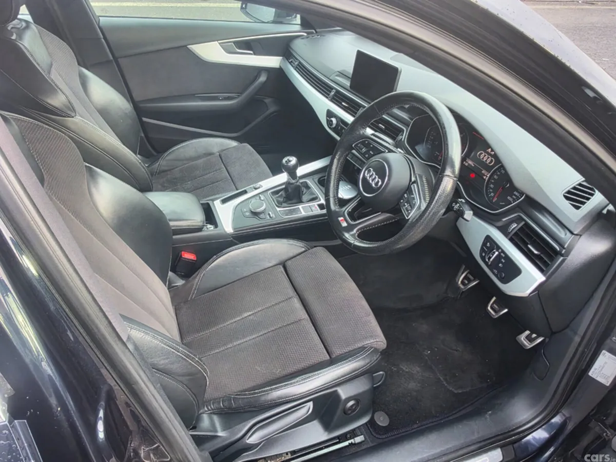 Audi A4 Saloon, Diesel, 2016, Blue