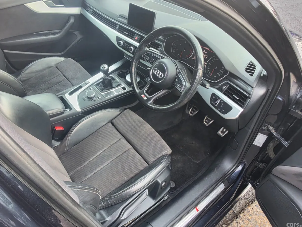 Audi A4 Saloon, Diesel, 2016, Blue