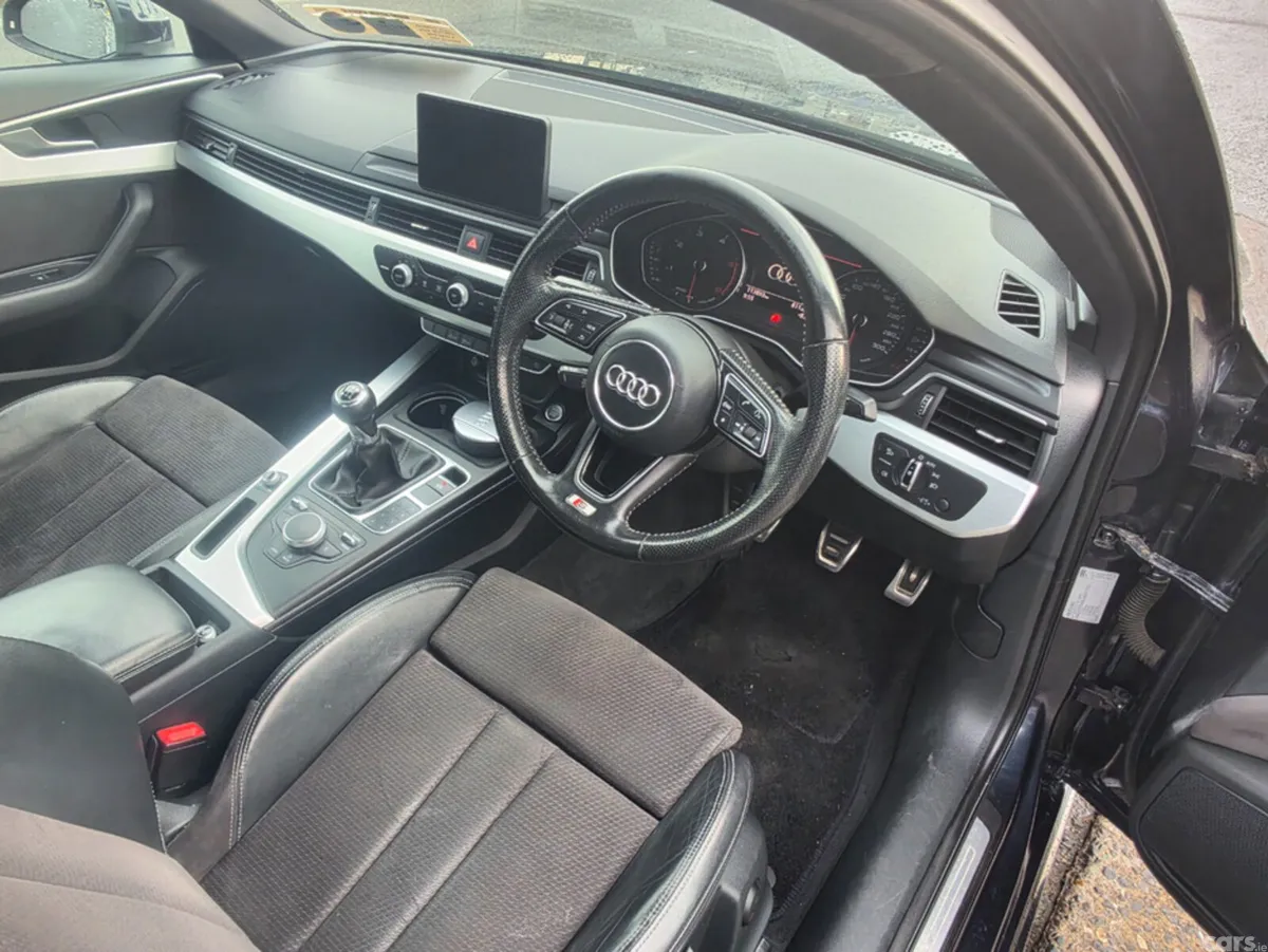 Audi A4 Saloon, Diesel, 2016, Blue