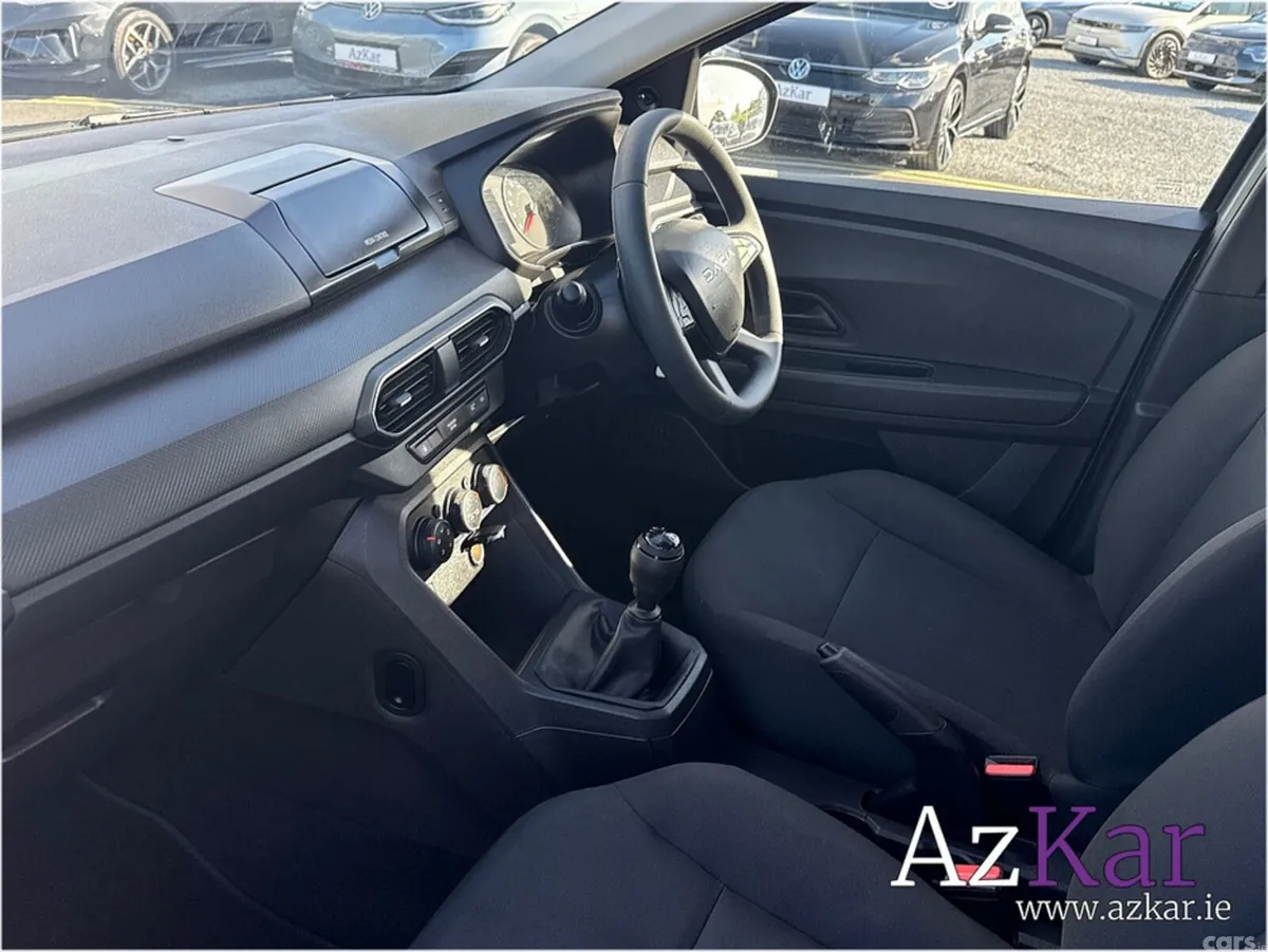 Dacia Sandero Hatchback, Petrol, 2024, Grey