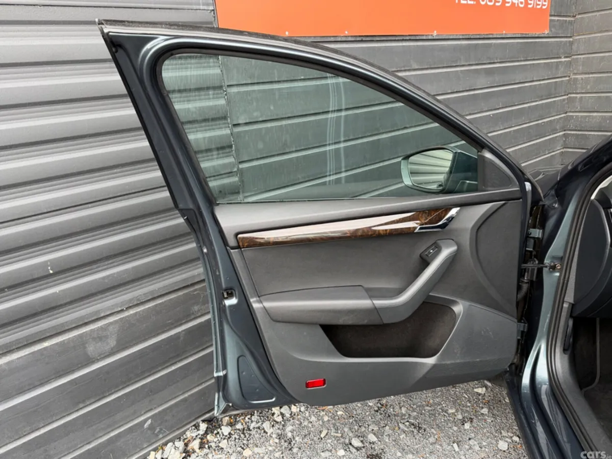 Skoda Octavia Hatchback, Diesel, 2017, Grey