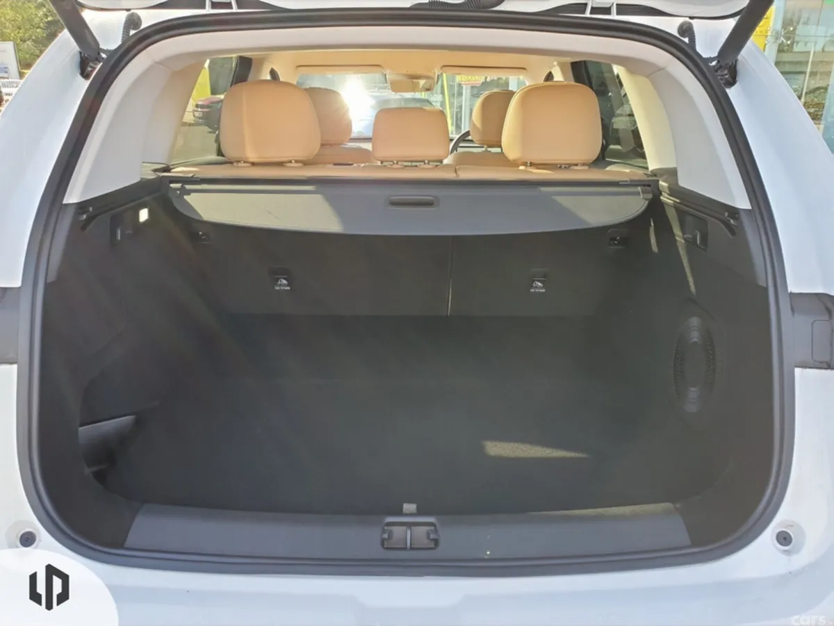 Leapmotor C10 Hatchback, Electric, 2026, White