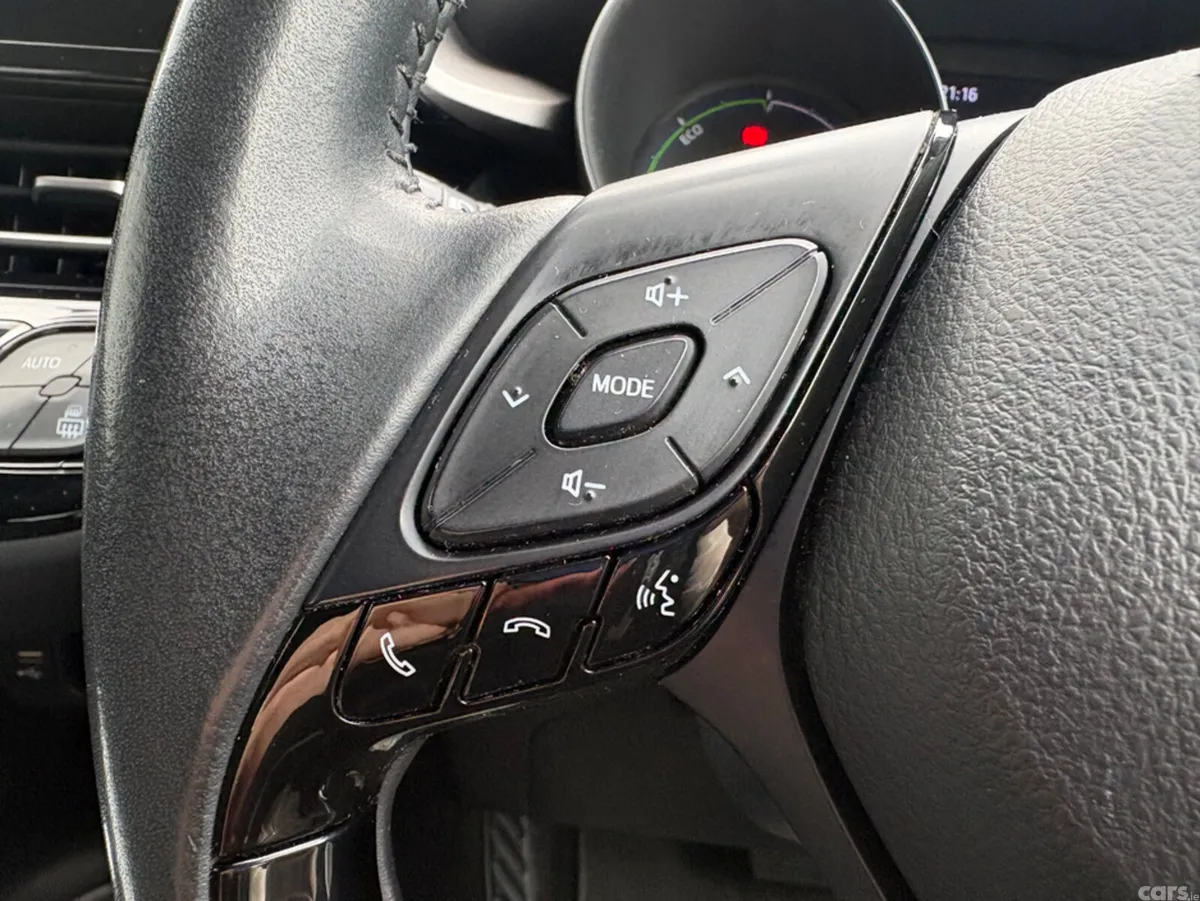 Toyota C-HR Hatchback, Petrol Hybrid, 2021, Blue
