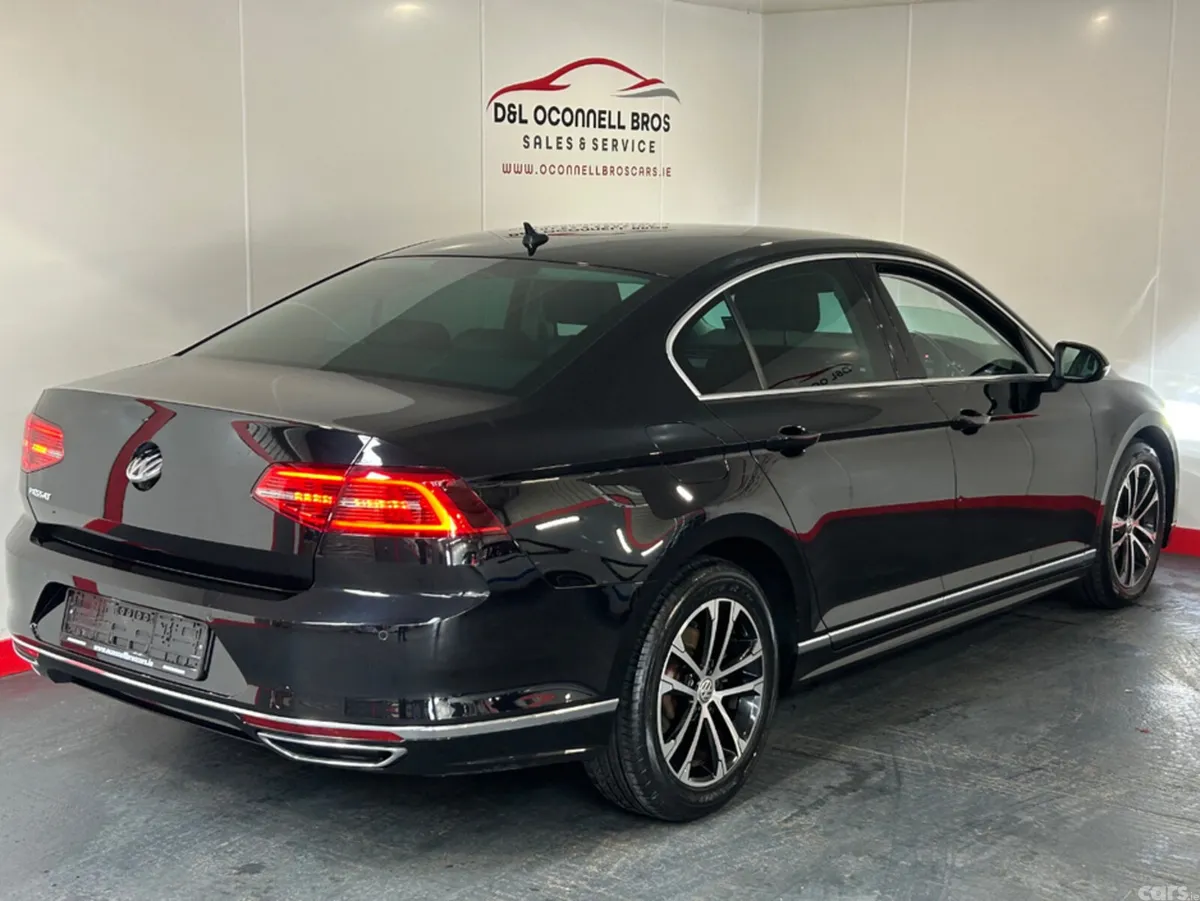 Volkswagen Passat Saloon, Diesel, 2019, Black