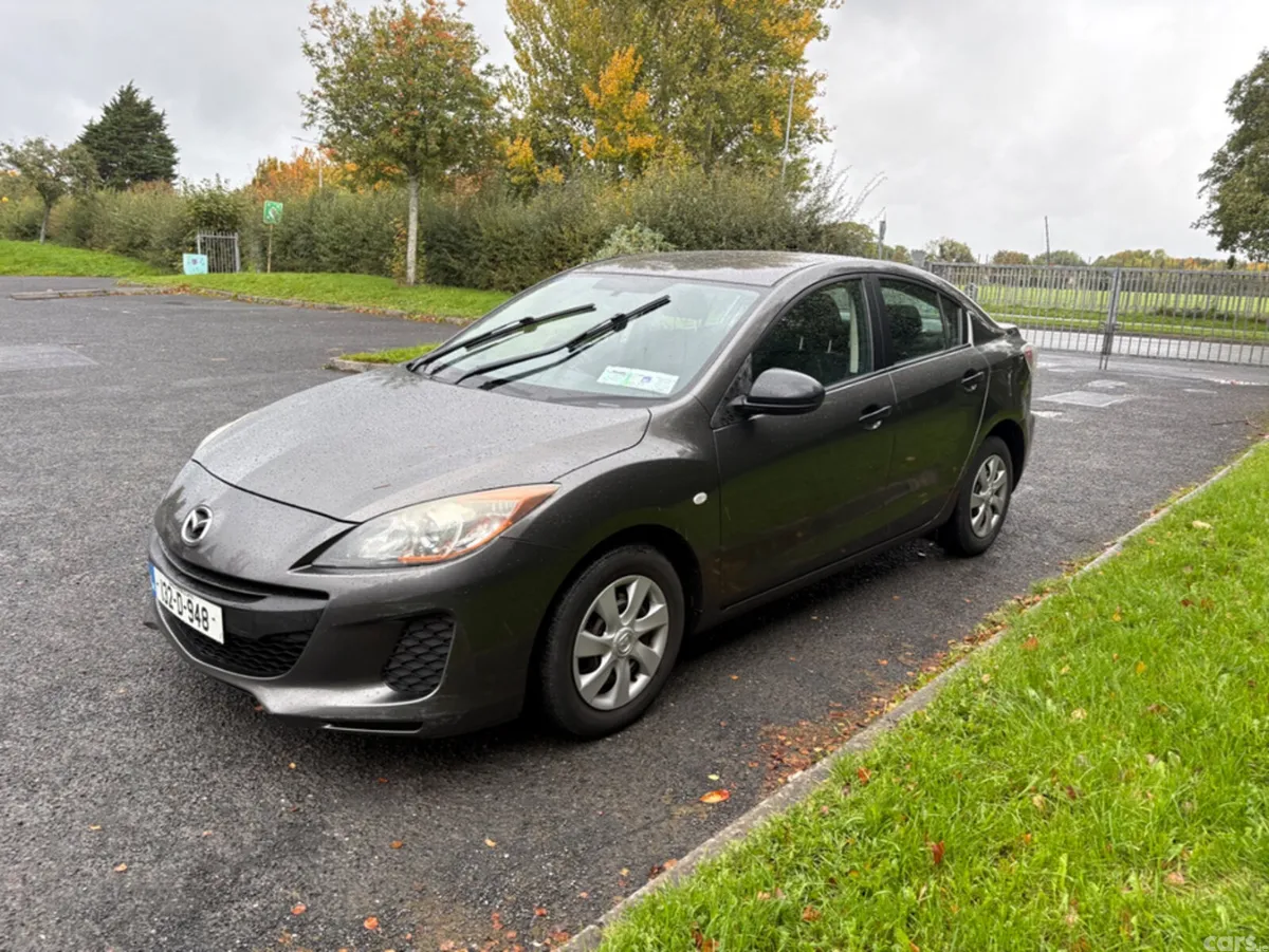 Mazda Mazda3 Saloon, Diesel, 2013, Grey